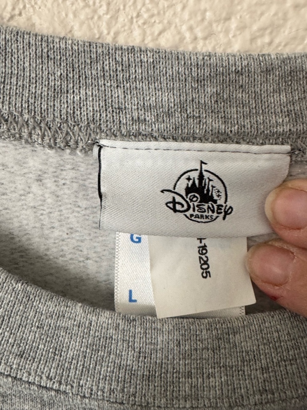 Disney Parks 2019 Gray Crew Neck Sweatshirt Unisex Size Large - Picture 2 of 7